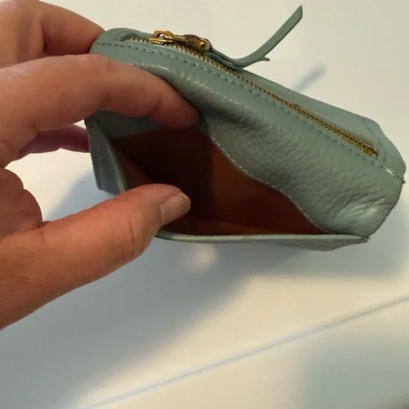 HOBO Mint Leather Wallet - Picture 5 of 5
